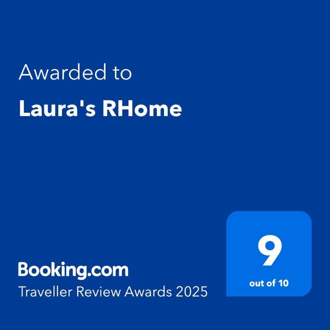 Laura's Rhome Rom